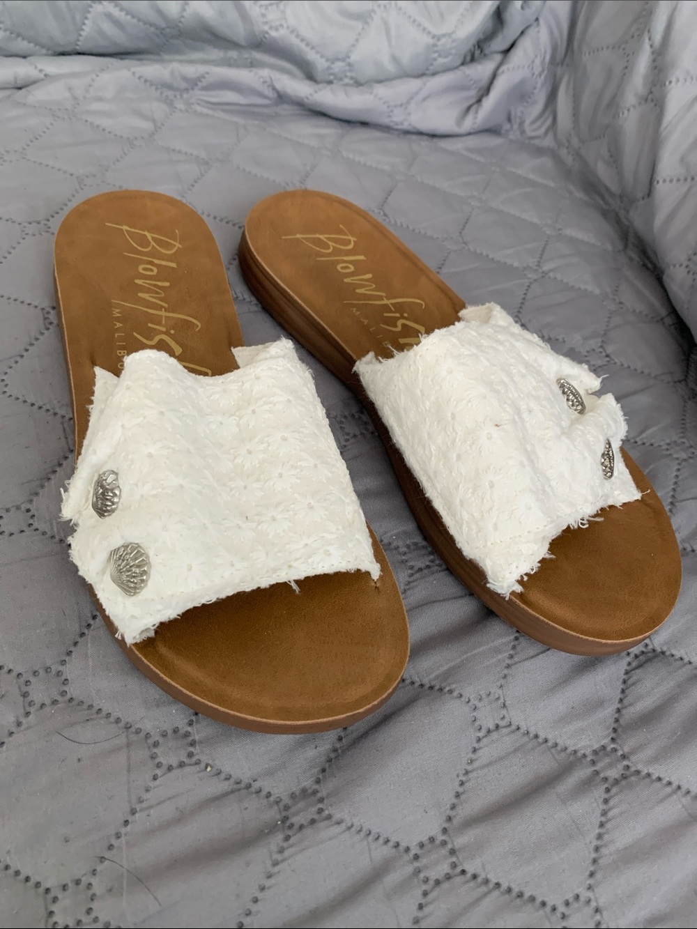 Blowfish White Frayed Slide Sandals with Brown Footbed